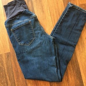 Old Navy maternity skinny jean